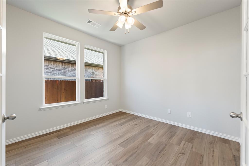 404 Pickett Creek Drive Property Photo 14