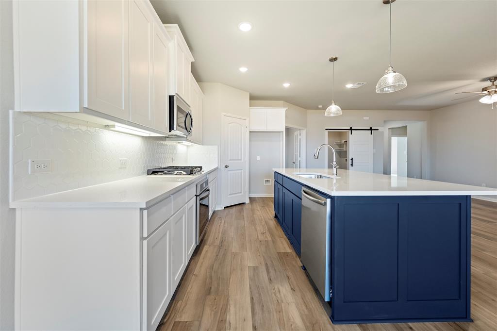 404 Pickett Creek Drive Property Photo 18