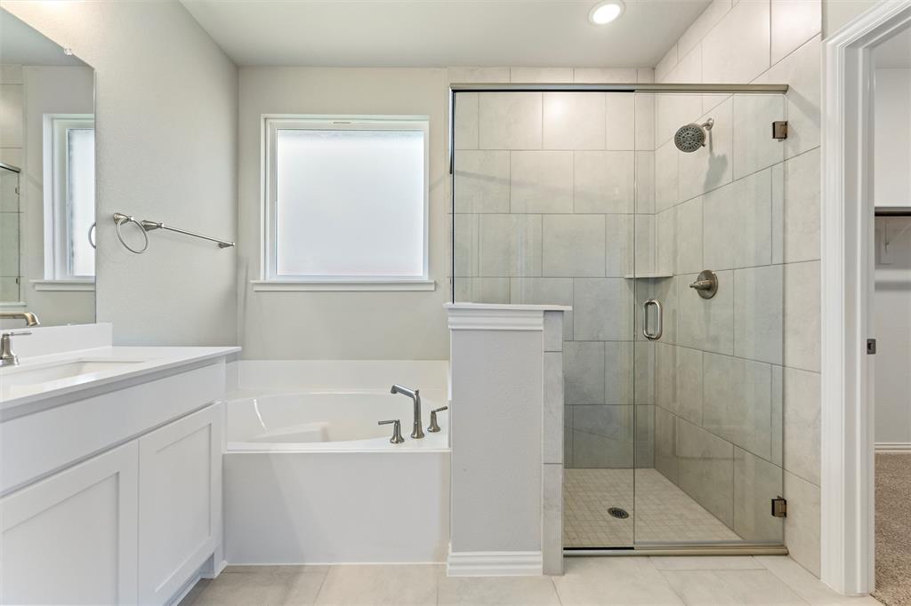 404 Pickett Creek Drive Property Photo 23