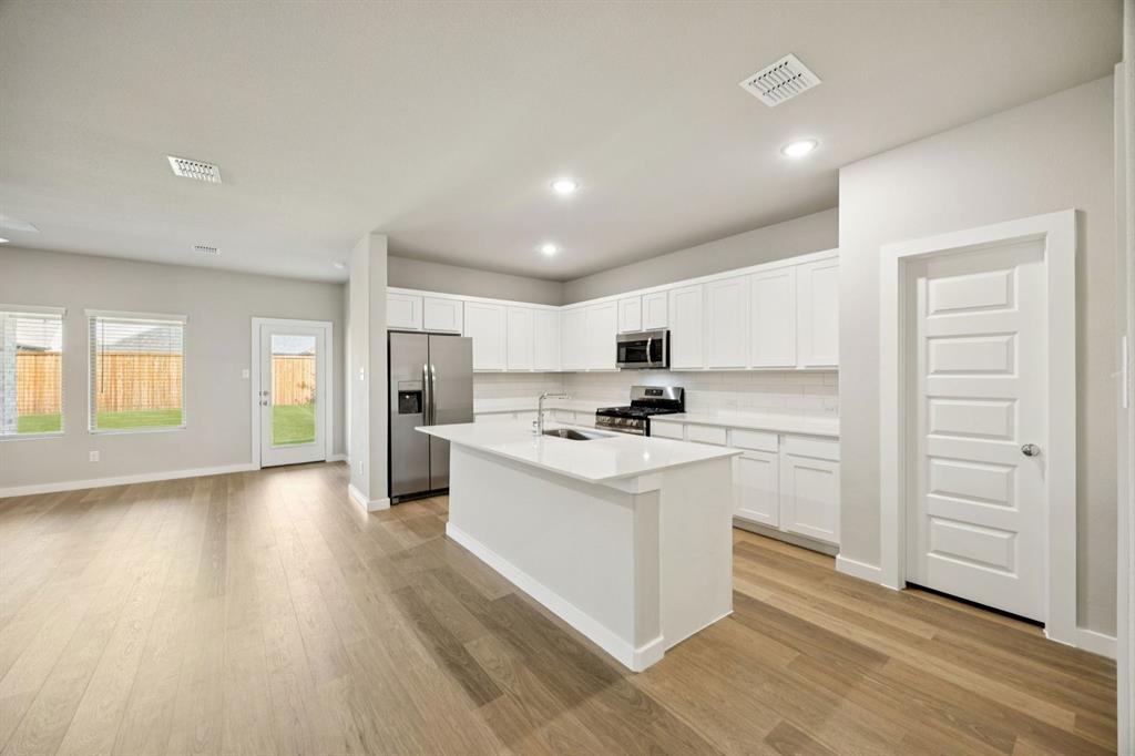 405 Rockstream Drive Property Photo 10