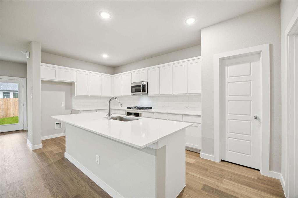 405 Rockstream Drive Property Photo 16