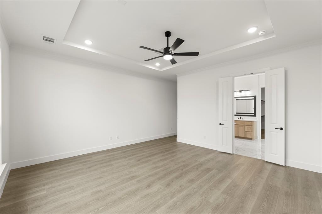 1061 Georgetown Property Photo 16