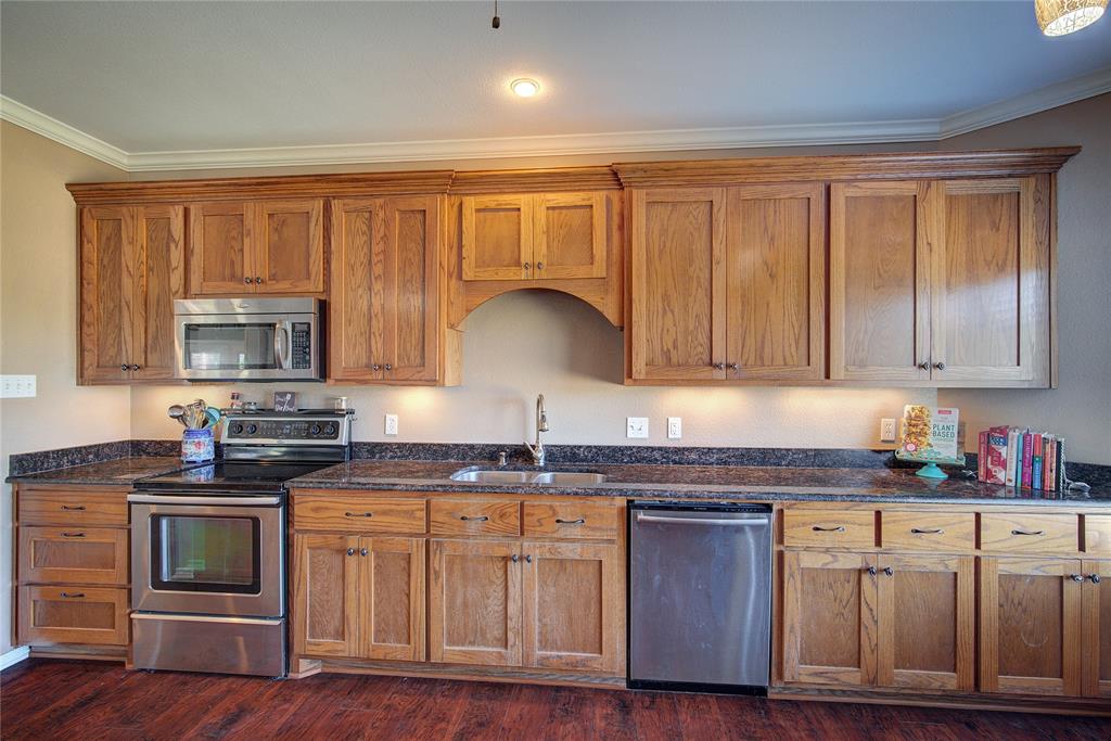 347 County Road 4736 Property Photo 4