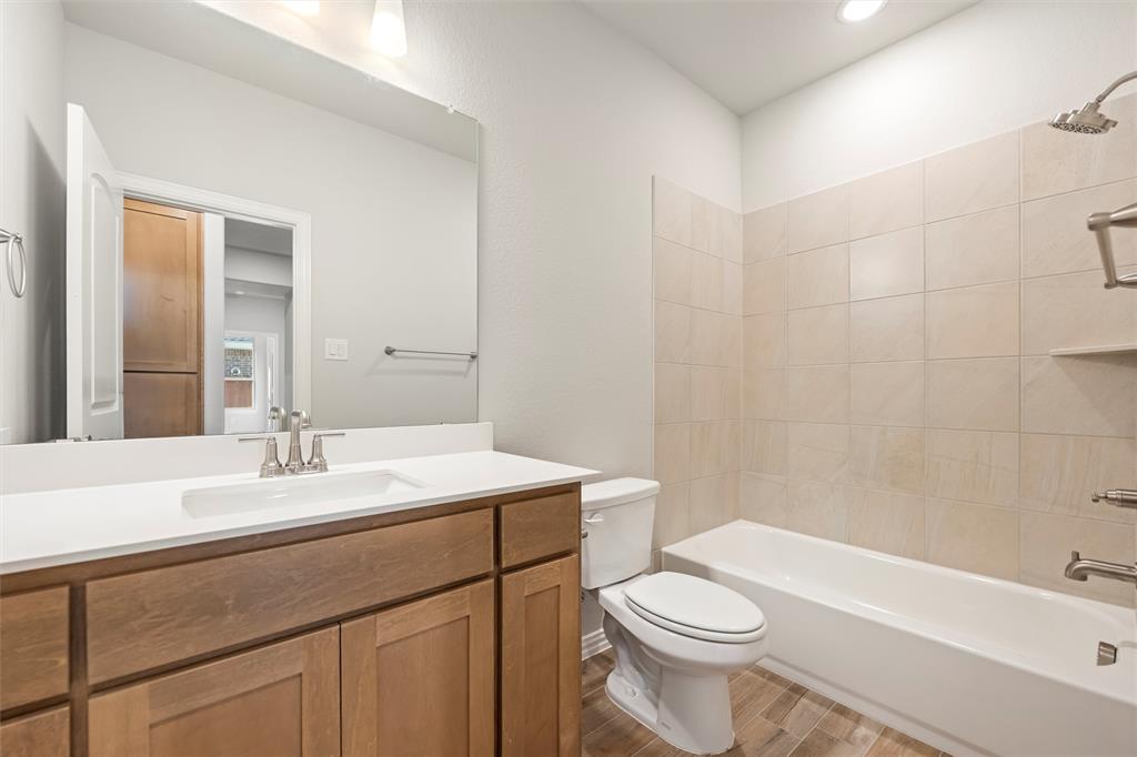 15061 Green Bluff Drive Property Photo 9