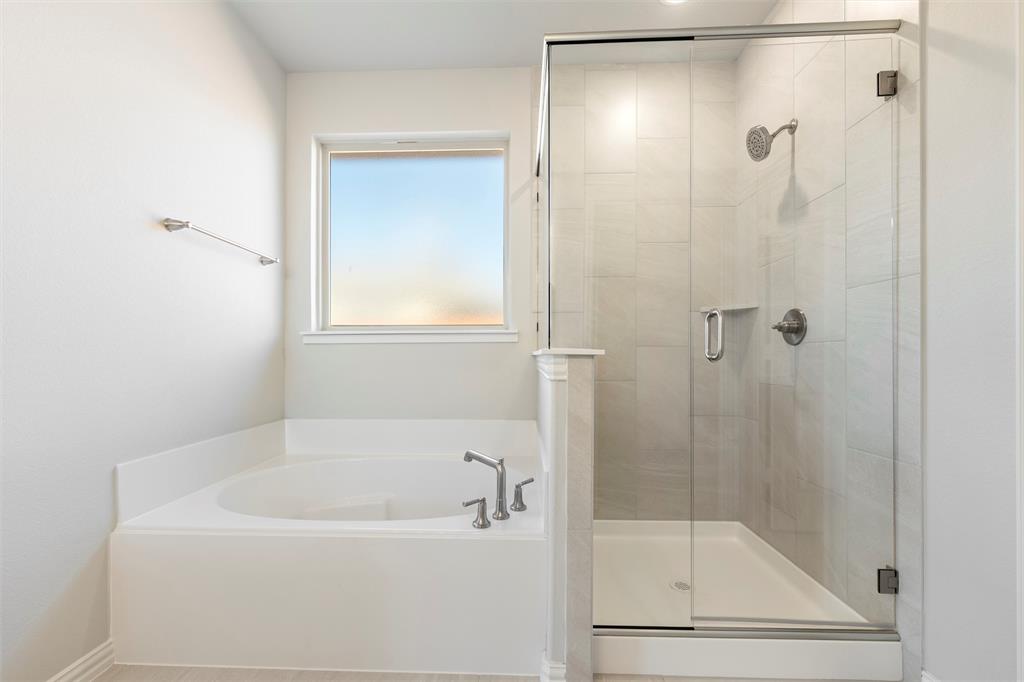 15061 Green Bluff Drive Property Photo 27