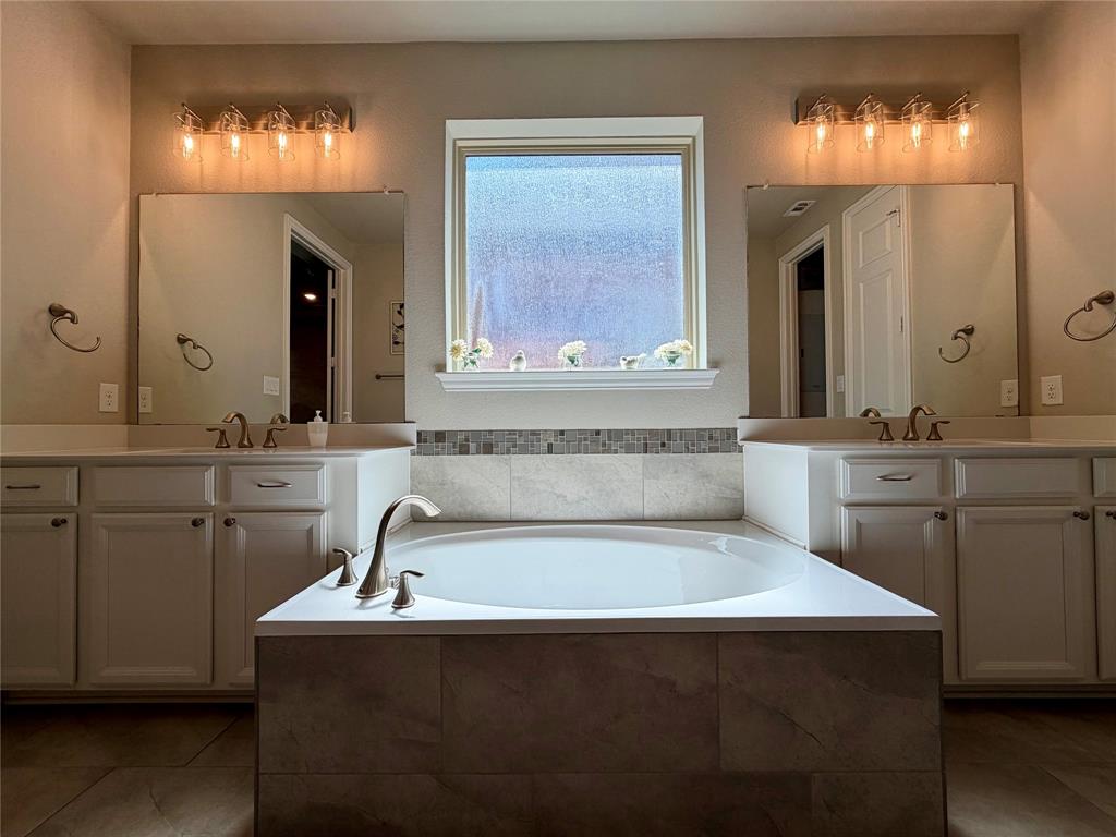 2705 Walnut Creek Lane Property Photo 19