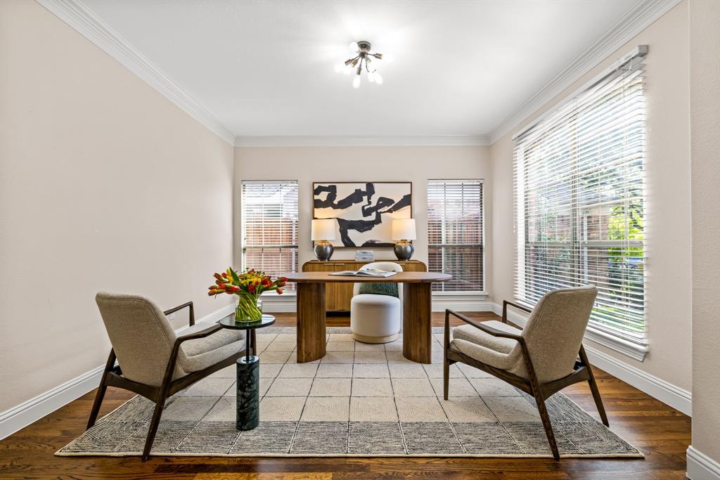 8204 Ridgelea Street Property Photo 4