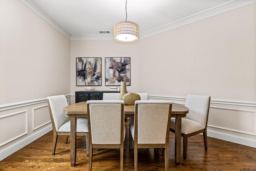 8204 Ridgelea Street Property Photo 6