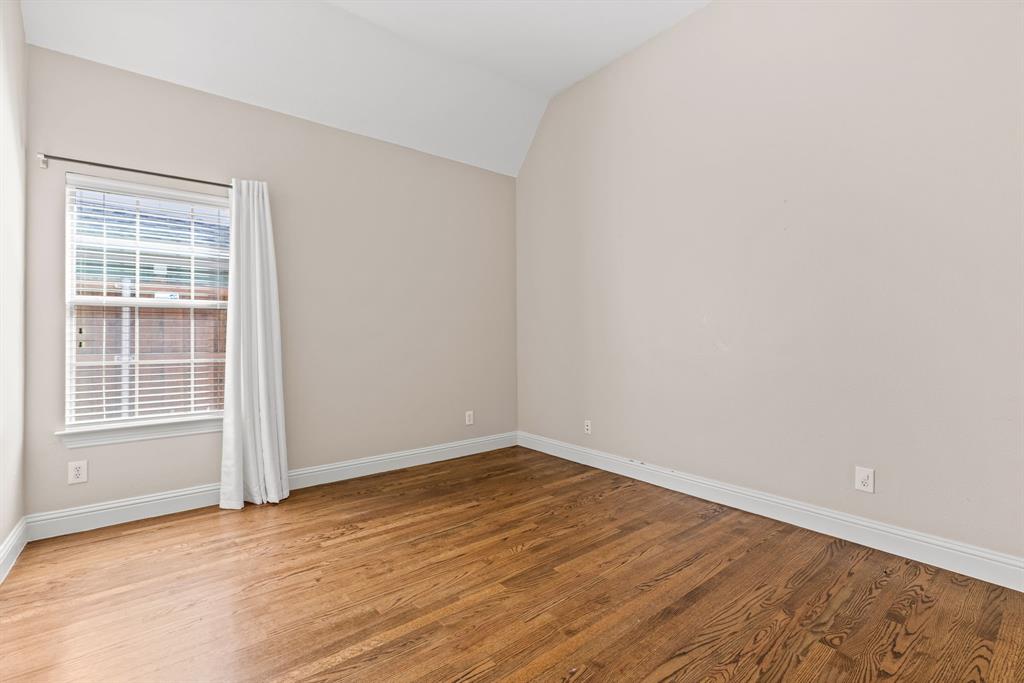 8204 Ridgelea Street Property Photo 24