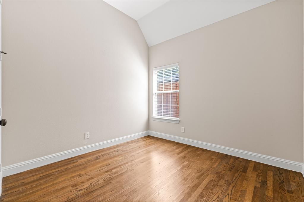 8204 Ridgelea Street Property Photo 26