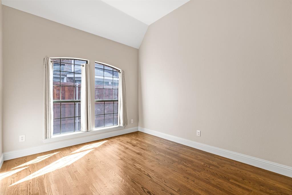 8204 Ridgelea Street Property Photo 27