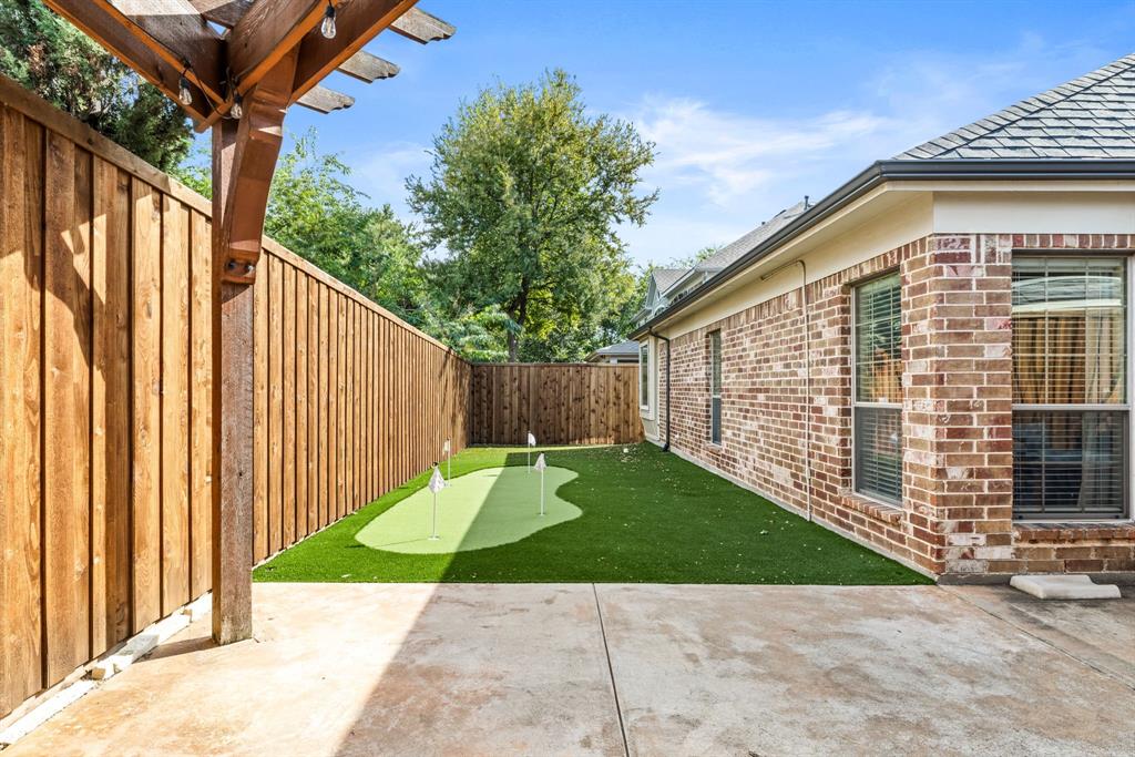 8204 Ridgelea Street Property Photo 31