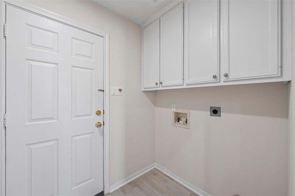 1110 Springhill Street Property Photo 15