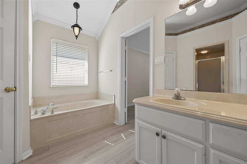 1110 Springhill Street Property Photo 18