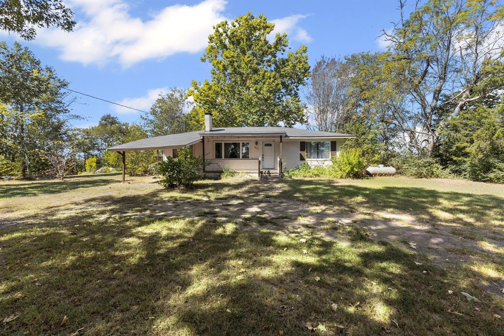 853 County Road 2730 Property Photo 4