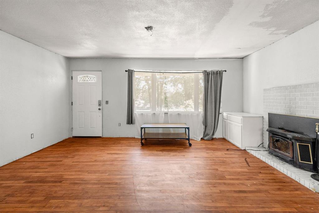 853 County Road 2730 Property Photo 5