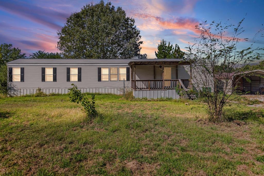 853 County Road 2730 Property Photo 13