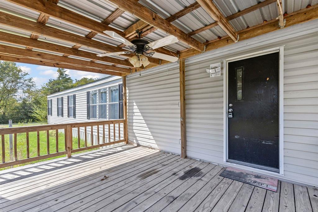 853 County Road 2730 Property Photo 21