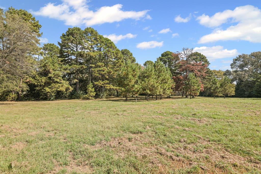 853 County Road 2730 Property Photo 23