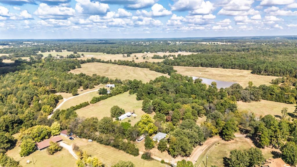 853 County Road 2730 Property Photo 38