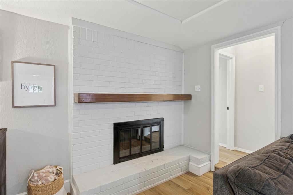 7404 Forrest Lane Property Photo 9