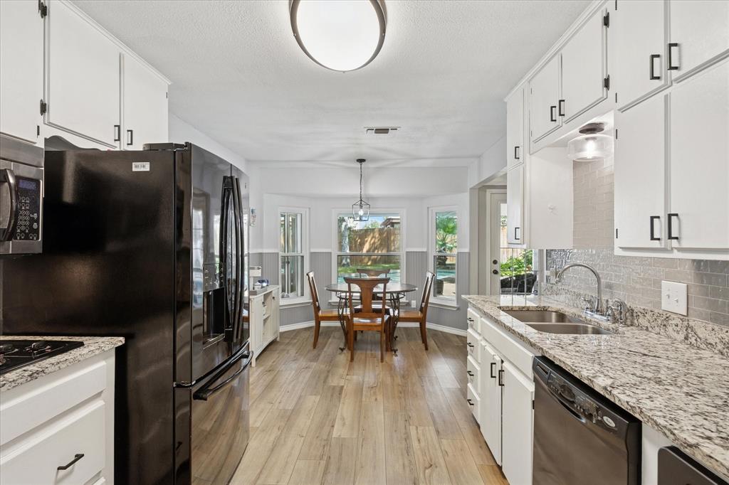 7404 Forrest Lane Property Photo 12