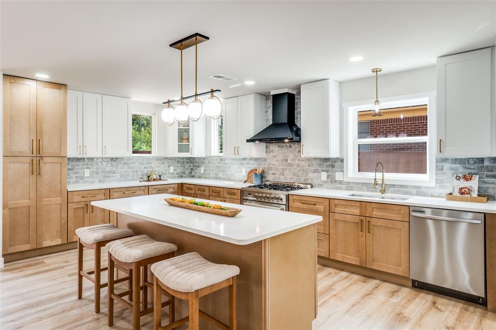 237 Easton Road Property Photo 1