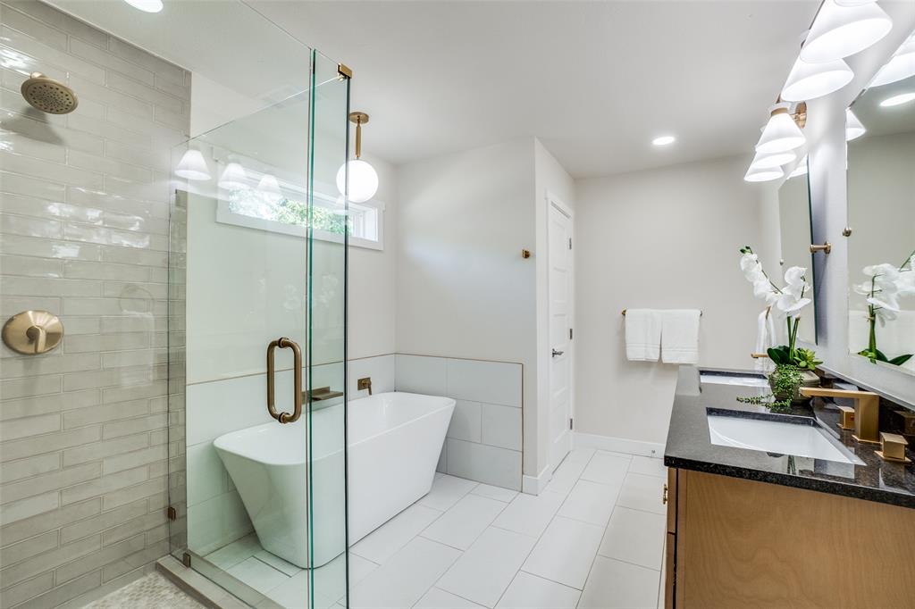 237 Easton Road Property Photo 4