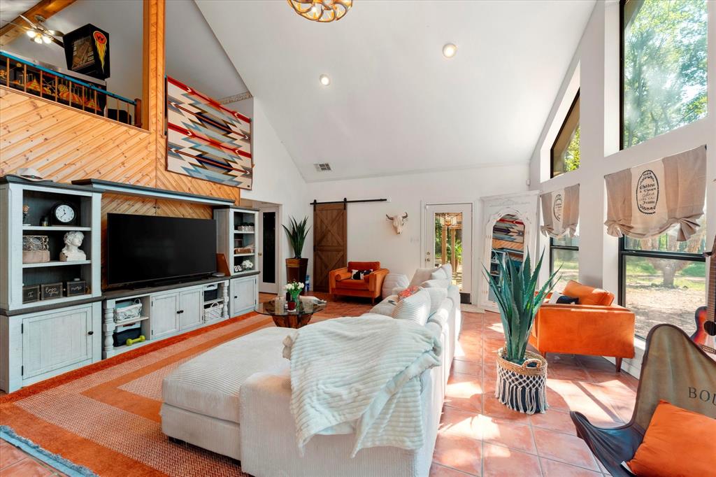 15 Cr 4896 Property Photo 23