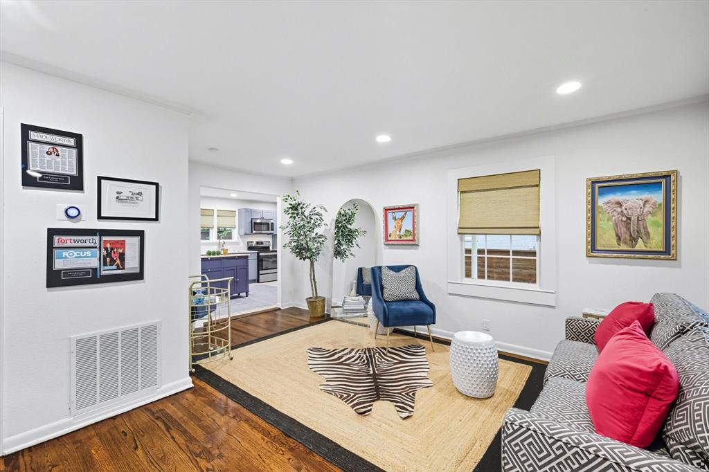 3613 Washburn Avenue Property Photo 8