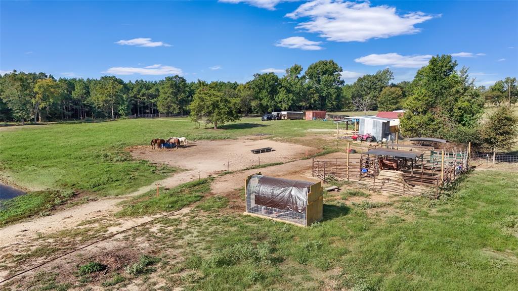 1786 Co Rd 1070 Property Photo 4