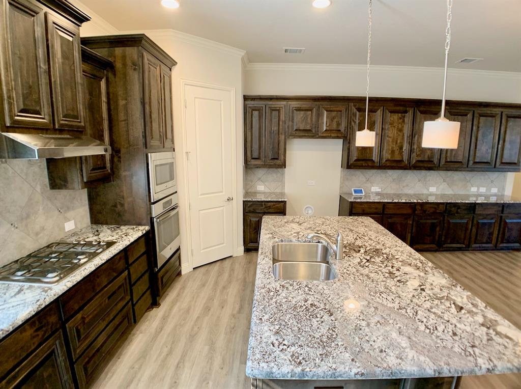 14608 Spitfire Trail Property Photo 7