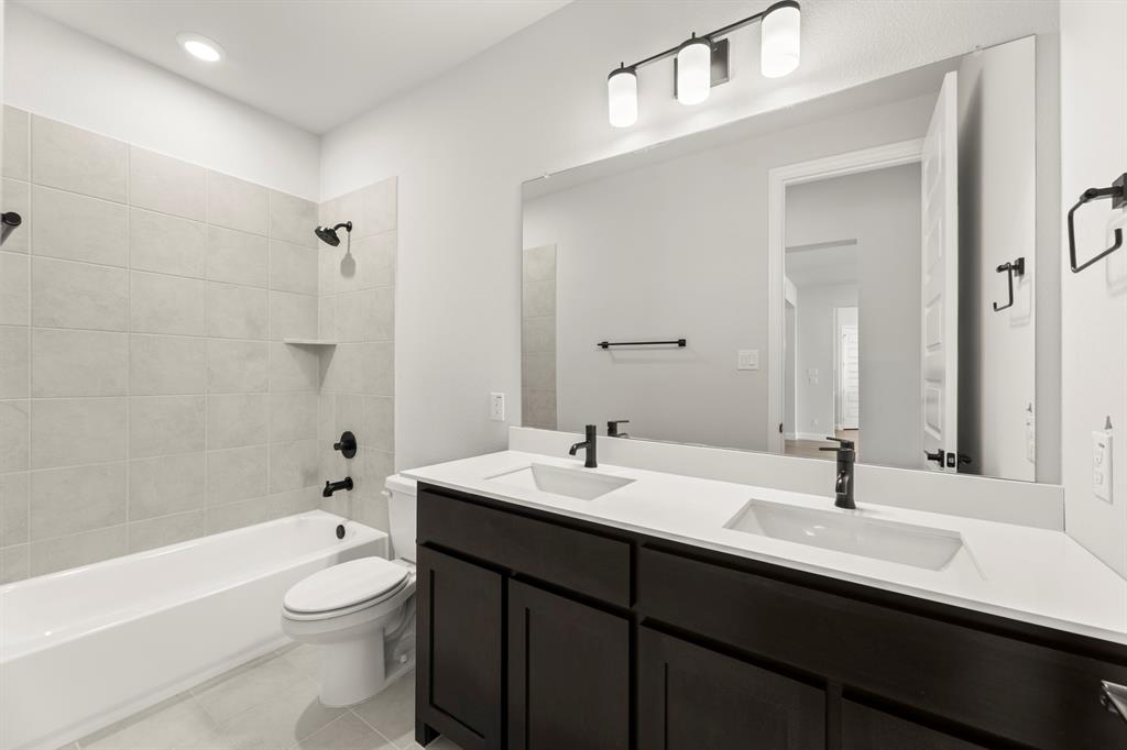 524 Birthright Lane Property Photo 13
