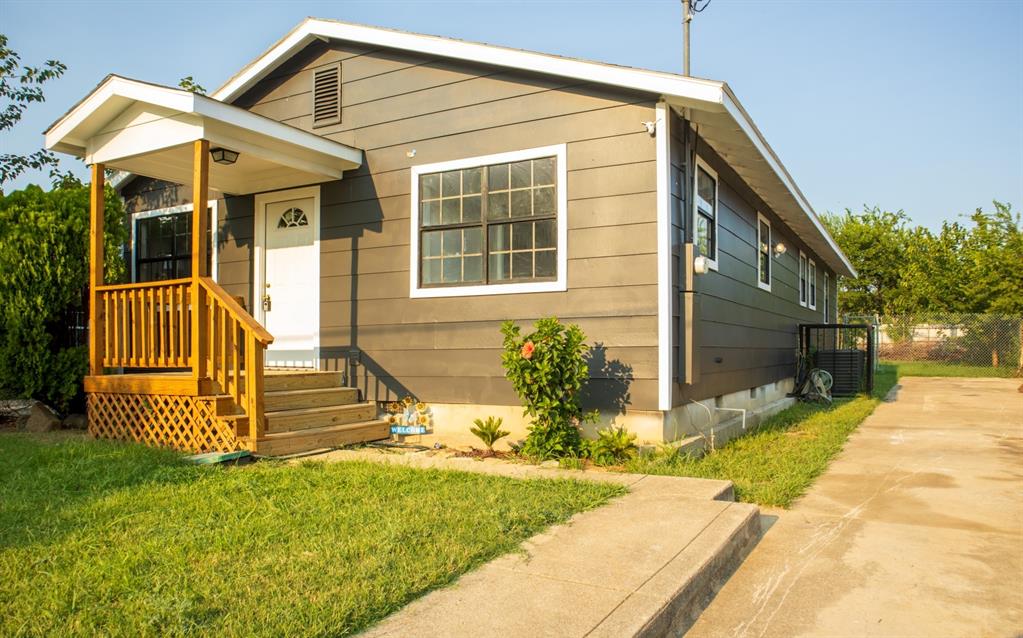 4026 Aransas Street Property Photo 2