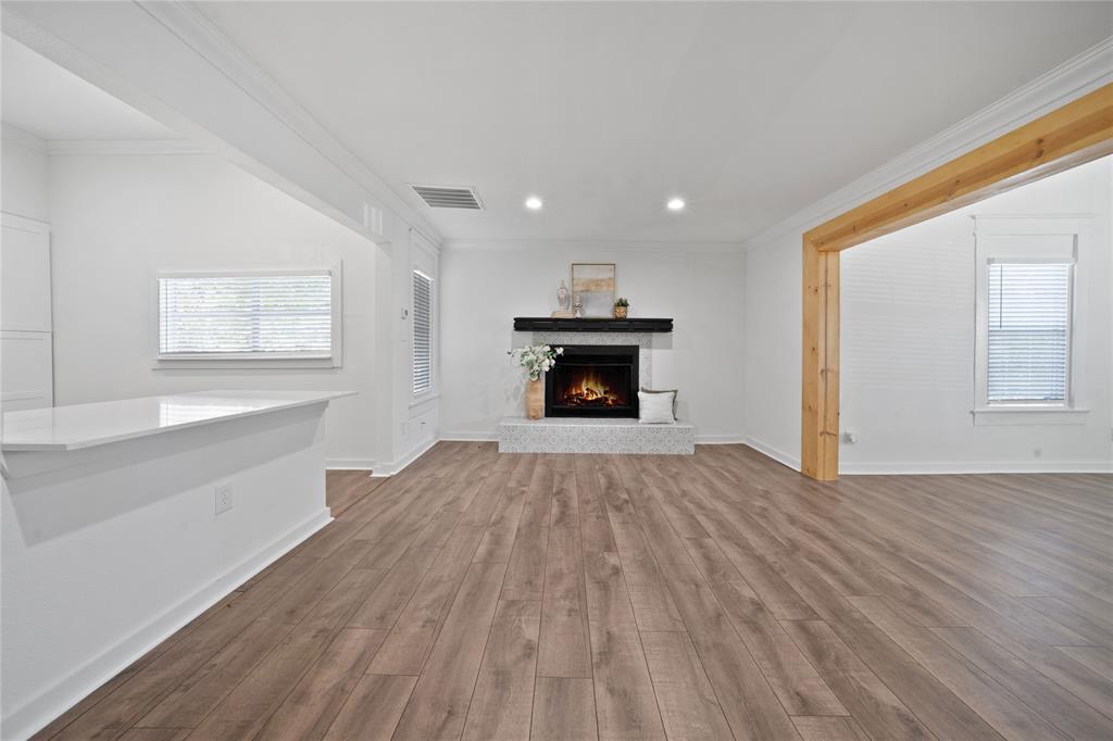 1011 S Armstrong Avenue Property Photo 6