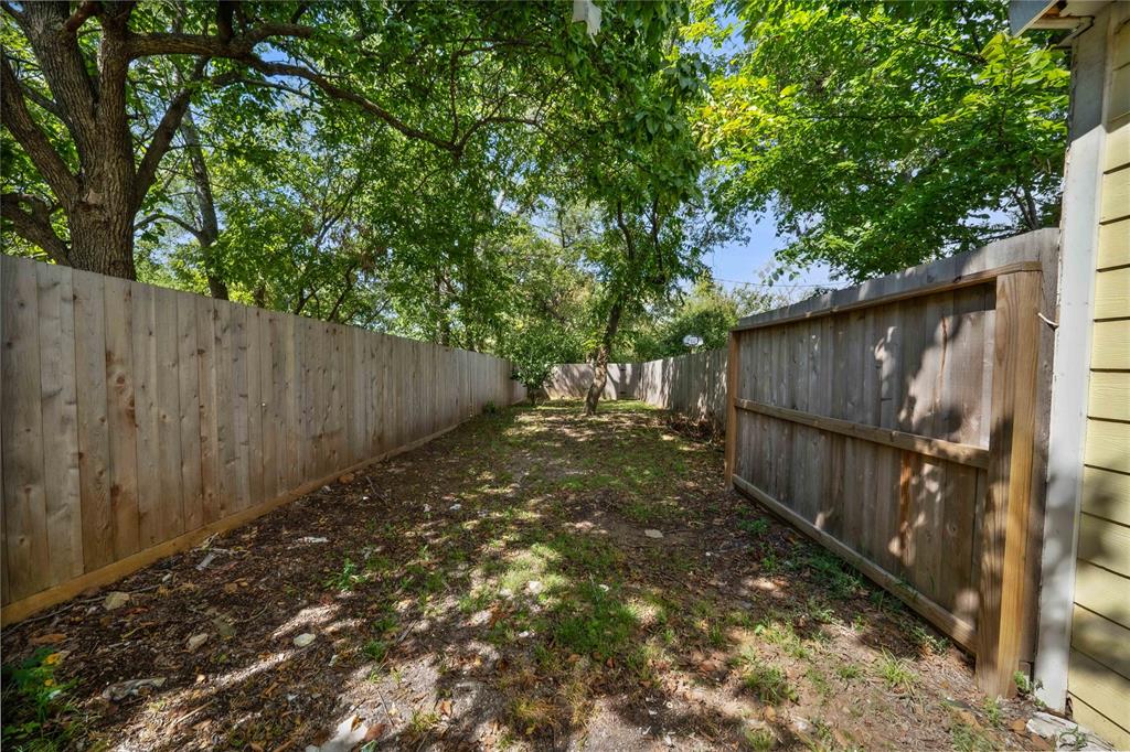 1011 S Armstrong Avenue Property Photo 40