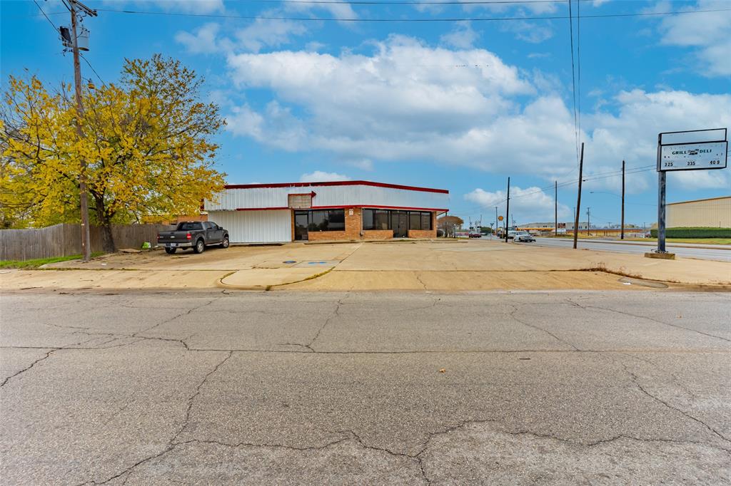 210 S Virginia Street Property Photo 4