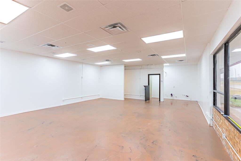 210 S Virginia Street Property Photo 5