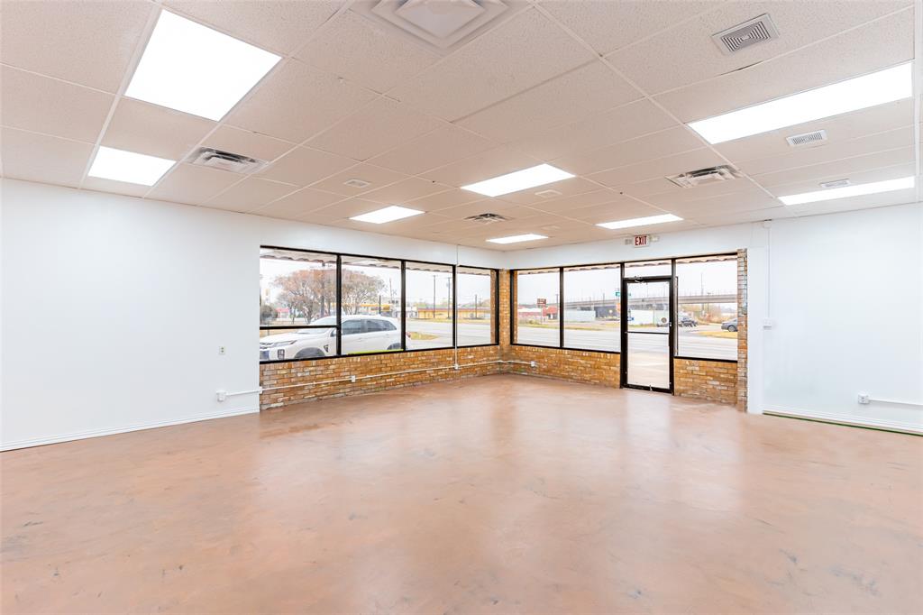 210 S Virginia Street Property Photo 6