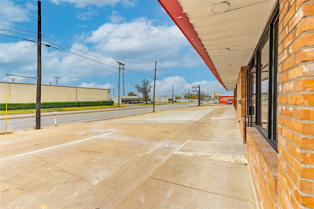 210 S Virginia Street Property Photo 8