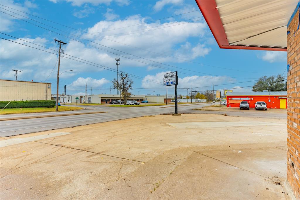 210 S Virginia Street Property Photo 10