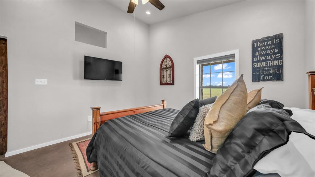 3810 Fairview Road Property Photo 16