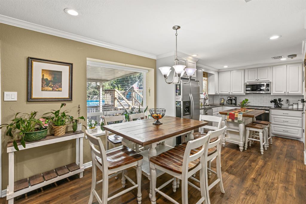1803 Inez Drive Property Photo 3