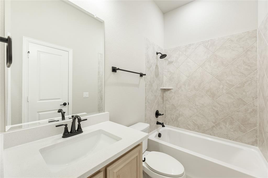 908 Lasalle Drive Property Photo 8