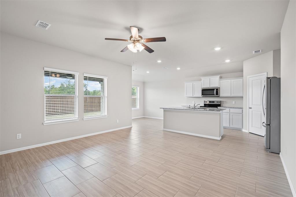 373 Wildrose Circle Property Photo 2