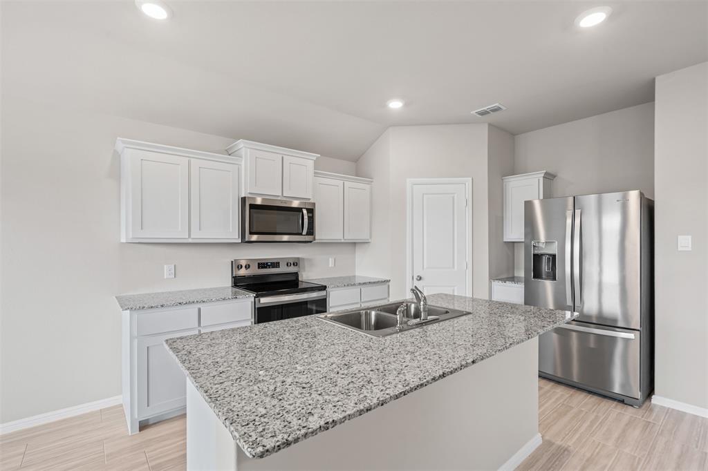 373 Wildrose Circle Property Photo 3