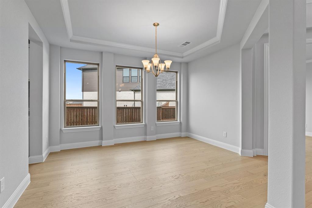 2307 Laurel Drive Property Photo 5