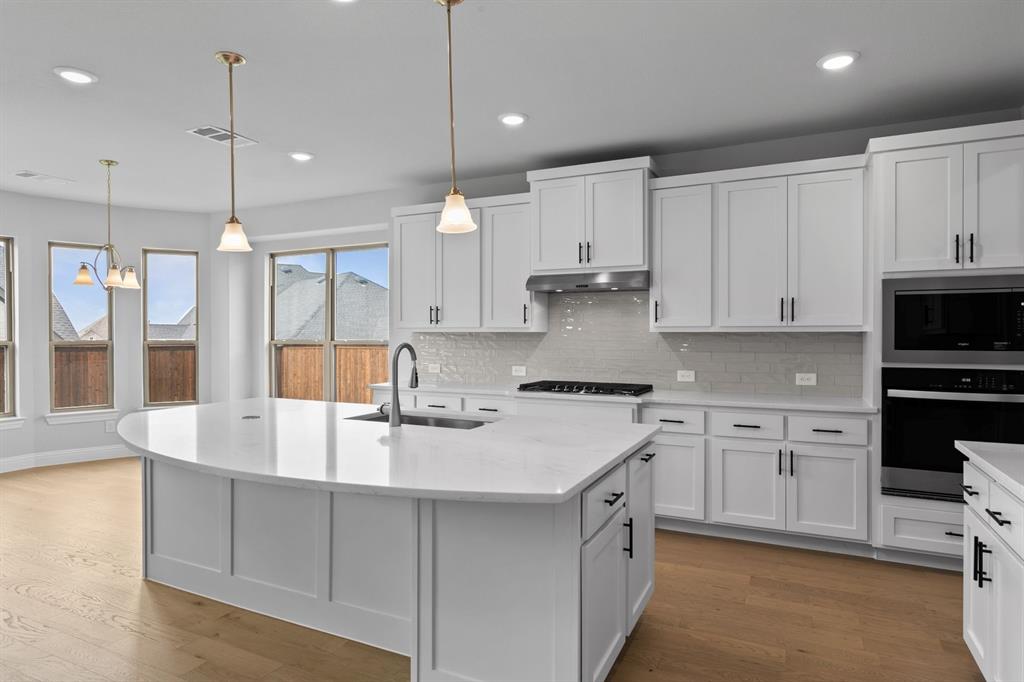 2307 Laurel Drive Property Photo 9