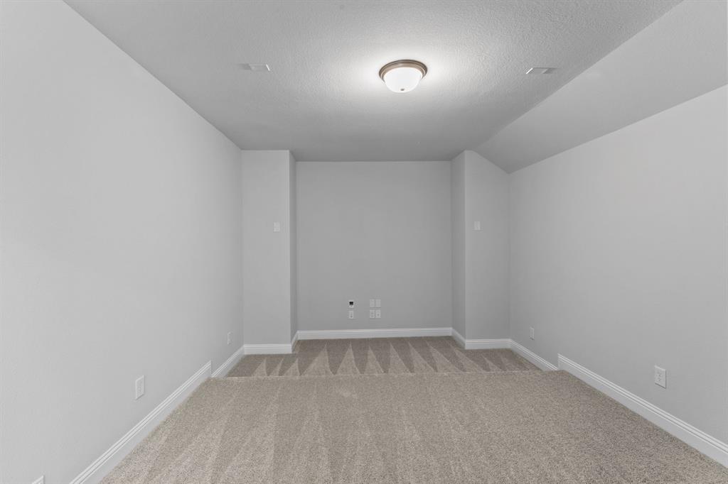 2307 Laurel Drive Property Photo 30