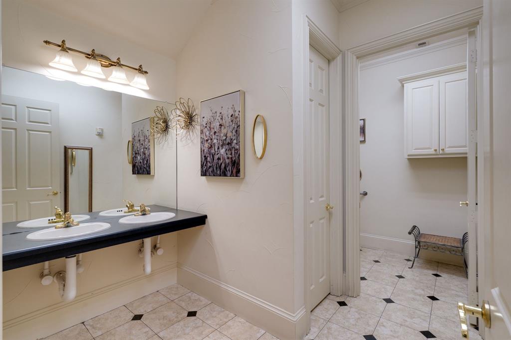 1727 Keller Parkway Property Photo 20